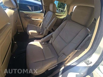 2011 Cadillac Escalade Premium 1SC – miniatura 13