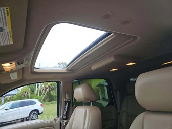 2011 Cadillac Escalade Premium 1SC - miniatura 8