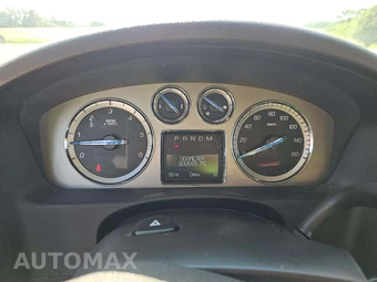 2011 Cadillac Escalade Premium 1SC – miniatura 9