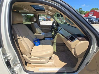 2011 Cadillac Escalade Premium 1SC – miniatura 16