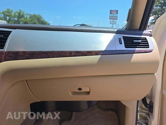 2011 Cadillac Escalade Premium 1SC – miniatura 17