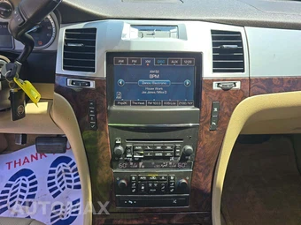 2011 Cadillac Escalade Premium 1SC – miniatura 7