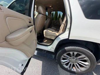 2011 Cadillac Escalade Premium 1SC - miniatura 30