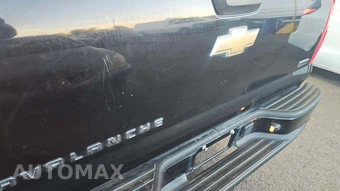 2011 Chevrolet Avalanche LS Crew Cab Short Bed 1LS – miniatura 28