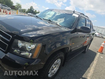 2011 Chevrolet Avalanche LS Crew Cab Short Bed 1LS
