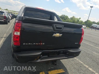 2011 Chevrolet Avalanche LS Crew Cab Short Bed 1LS - miniatura 5