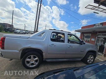 2011 Chevrolet Avalanche LT Crew Cab Short Bed 1LT - miniatura 4