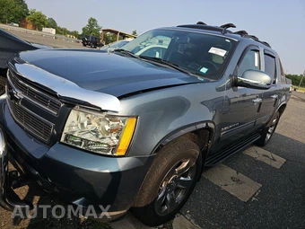 2011 Chevrolet Avalanche LT Crew Cab Short Bed 1LT