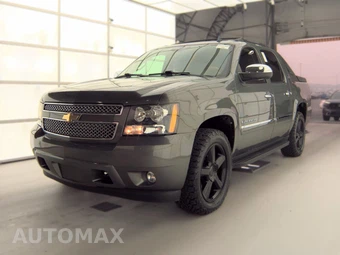 2011 Chevrolet Avalanche LTZ Crew Cab Short Bed 1LZ