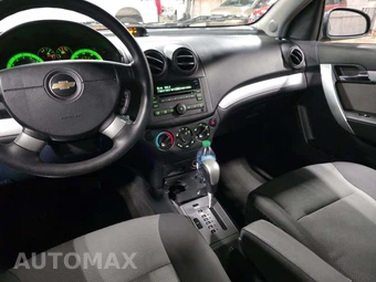 2011 Chevrolet Aveo5 LT Hatchback 1LT - miniatura 10
