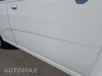 2011 Chevrolet Aveo5 LT Hatchback 1LT – miniatura 36