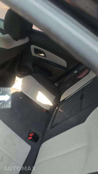 2011 Chevrolet Cruze LS 2LS – miniatura 23