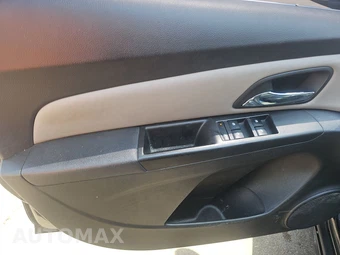 2011 Chevrolet Cruze LS 2LS – miniatura 9