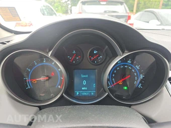 2011 Chevrolet Cruze LS 2LS – miniatura 9