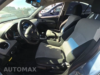 2011 Chevrolet Cruze LS 2LS – miniatura 7