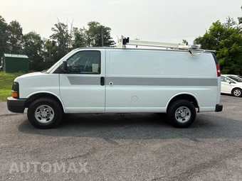 2011 Chevrolet Express 2500 Cargo Van 1WT 135.0" WB - miniatura 24