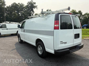 2011 Chevrolet Express 2500 Cargo Van 1WT 135.0" WB - miniatura 25