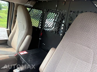 2011 Chevrolet Express 2500 Cargo Van 1WT 135.0" WB - miniatura 40