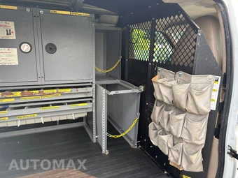 2011 Chevrolet Express 2500 Cargo Van 1WT 135.0" WB - miniatura 44