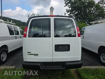 2011 Chevrolet Express 2500 Cargo Van 1WT 135.0" WB - miniatura 5