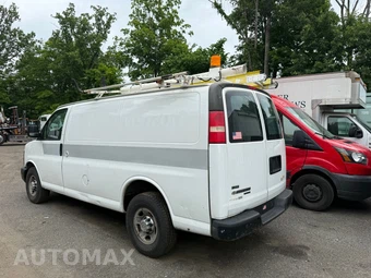2011 Chevrolet Express 2500 Cargo Van 1WT 135.0" WB - miniatura 3
