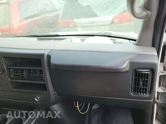 2011 Chevrolet Express 2500 Cargo Van 1WT 135.0" WB – miniatura 18