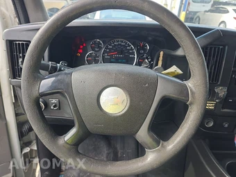 2011 Chevrolet Express 2500 Cargo Van 1WT 135.0" WB - miniatura 10