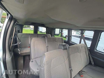 2011 Chevrolet Express 2500 Passenger Van LT 1LT 135.0" WB - miniatura 13
