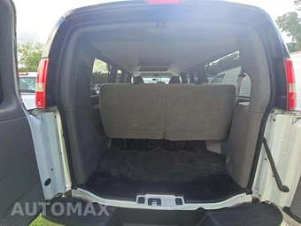 2011 Chevrolet Express 2500 Passenger Van LT 1LT 135.0" WB - miniatura 14