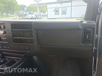 2011 Chevrolet Express 2500 Passenger Van LT 1LT 135.0" WB - miniatura 19