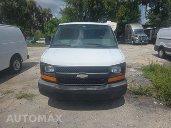 2011 Chevrolet Express 3500 Cargo Van 1WT 155.0" WB - miniatura 2