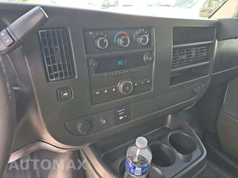 2011 Chevrolet Express 3500 Cargo Van 1WT 155.0" WB – miniatura 10