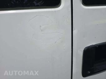 2011 Chevrolet Express 3500 Cargo Van 1WT 155.0" WB – miniatura 28