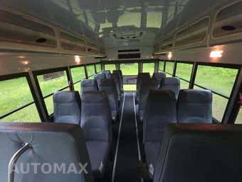 2011 Chevrolet Express 3500 Cutaway 1WT DRW - miniatura 12