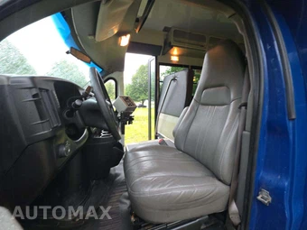 2011 Chevrolet Express 3500 Cutaway 1WT DRW - miniatura 3