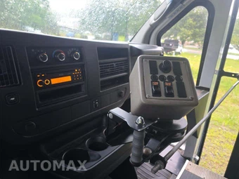 2011 Chevrolet Express 3500 Cutaway 1WT DRW - miniatura 7