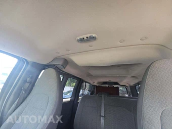 2011 Chevrolet Express 3500 Passenger Van LT 1LT 135.0" WB - miniatura 8