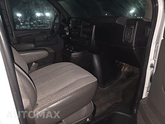 2011 Chevrolet Express 3500 Passenger Van LT 1LT 155.0" WB - miniatura 8