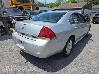 2011 Chevrolet Impala LT 1LT – miniatura 3