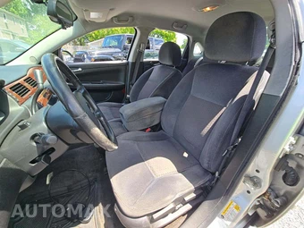 2011 Chevrolet Impala LT 1LT – miniatura 6