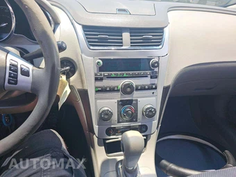 2011 Chevrolet Malibu LS 1LS – miniatura 7