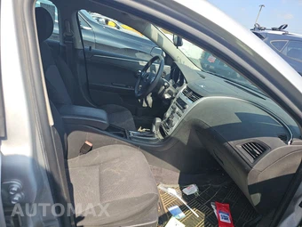 2011 Chevrolet Malibu LT 1LT – miniatura 8