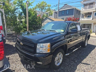 2011 Chevrolet Silverado 1500 LT Extended Cab Medium Bed 1LT w/Rear Doors