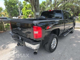 2011 Chevrolet Silverado 2500HD LT Crew Cab Medium Bed 1LT - miniatura 3