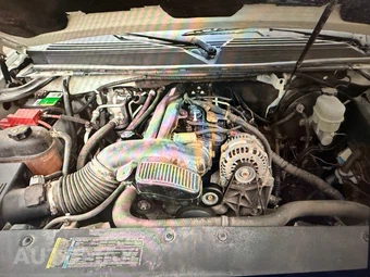 2011 Chevrolet Suburban 1500 LS 1LS - miniatura 10
