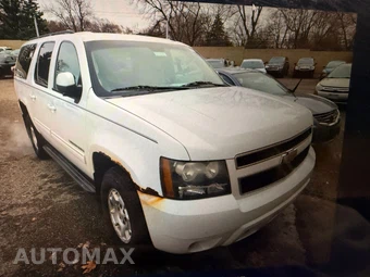 2011 Chevrolet Suburban 1500 LS 1LS - miniatura 2