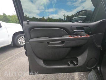2011 Chevrolet Suburban 1500 LT 1LT - miniatura 9