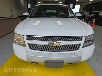 2011 Chevrolet Suburban 1500 LT 1LT - miniatura 2