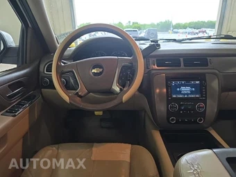 2011 Chevrolet Suburban 1500 LT 1LT - miniatura 8