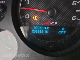 2011 Chevrolet Suburban 1500 LT 1LT - miniatura 9